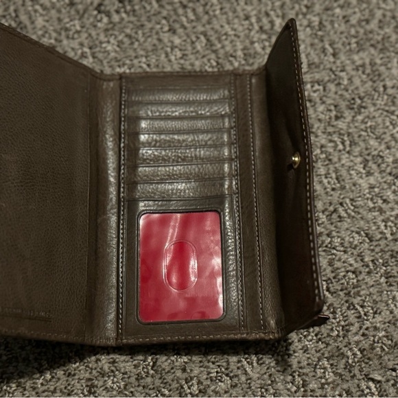 Dooney and Bourke florentine Continental clutch - Picture 3 of 5